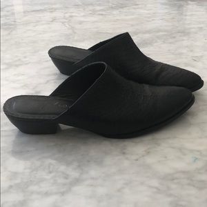 Matisse snake texture slide